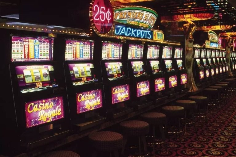 Seru7 Live Casino meja baccarat streaming langsung – dealer profesional dengan tampilan HD di layar smartphone dan desktop
